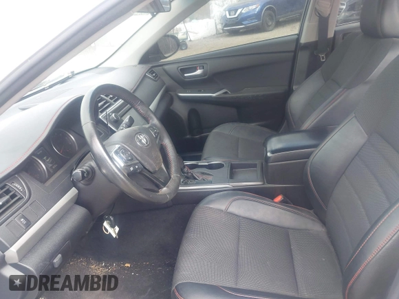 2017 Toyota Camry XLE z VIN 4T1BF1FK5HU814926, wystawiony jako IAAI lot #41917832 z przebiegiem 69 702 mil mil oraz . Historia ofert i sprzedaży dostępna na DreamBid. Obrazek 5.