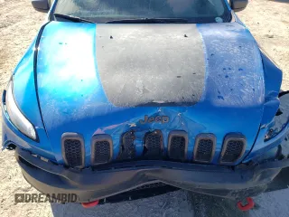 2018 Jeep Cherokee Trailhawk with VIN 1C4PJMBB2JD529915, listed as a Copart auction lot 87686525 with 107,184 mi miles and Salvage Title. Bid and sale history available at carsss.com. Image 13.