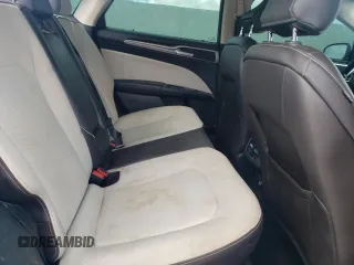 2020 Ford Fusion SE z VIN 3FA6P0HD9LR148574, wystawiony jako Copart lot #56694155 z przebiegiem 89 994 mil mil oraz Szkoda całkowita • Salvage title. Historia ofert i sprzedaży dostępna na DreamBid. Obrazek 10.