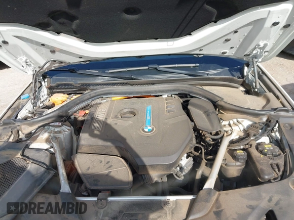 2018 BMW 5 Series 530e with VIN WBAJA9C58JB252398, listed as a IAAI auction lot 42070548 with Not provided miles and . Bid and sale history available at DreamBid. Image 10.