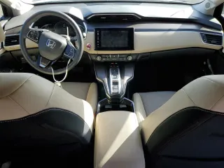2018 Honda Clarity with VIN JHMZC5F10JC008397, listed as a Copart auction lot 69976962 with 82,525 mi miles. Bid and sale history available at carsss.com. Image 8.