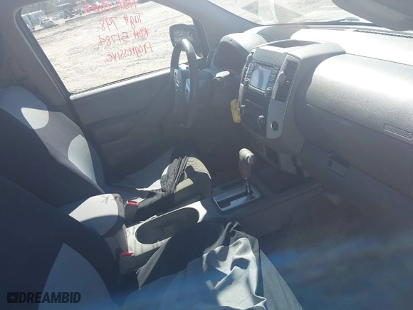 2018 Nissan Frontier PRO-4X with VIN 1N6AD0EV4JN701719, listed as a IAAI auction lot 41585315 with NaN miles. Bid and sale history available at carsss.com. Image 5.