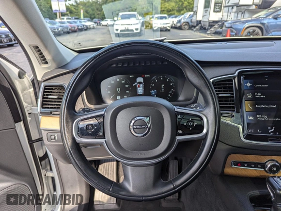 2021 Volvo XC90 Momentum with VIN YV4A221KXM1753168, listed as a Copart auction lot 44860475 with 47,817 mi miles and Clean Title. Bid and sale history available at carsss.com. Image 8.