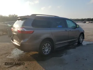 2020 Toyota Sienna XLE Auto Access Seat with VIN 5TDYZ3DC9LS030890, listed as a Copart auction lot 77700594 with 51,885 mi miles and Salvage Title. Bid and sale history available at carsss.com. Image 3.