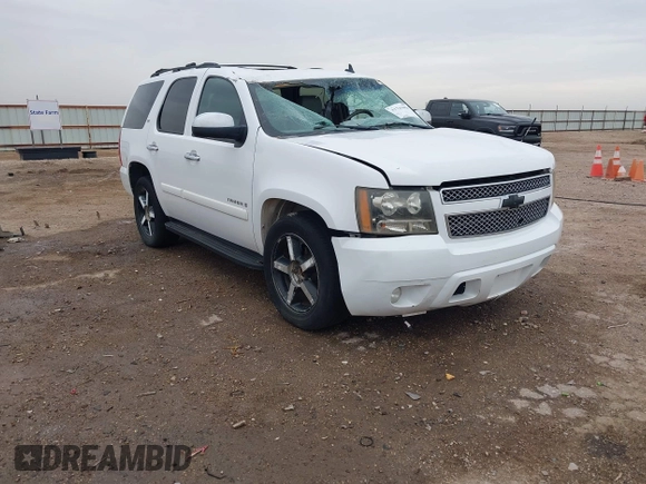 2007 Chevrolet Tahoe LT z VIN 1GNFK13017R359487, wystawiony jako IAAI lot #41744464 z przebiegiem 207 832 mil mil oraz . Historia ofert i sprzedaży dostępna na DreamBid. Obrazek 1.