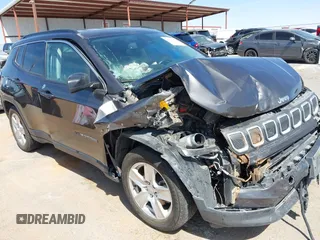 2022 Jeep Compass Latitude с VIN 3C4NJCBB5NT106599, выставлен на аукционе IAAI как лот 42111402 с пробегом 68 910 миль миль и . История ставок и продаж доступна на DreamBid. Изображение 1.