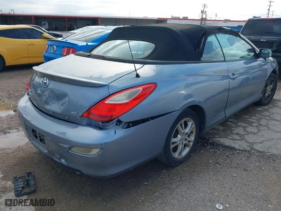 2007 Toyota Camry Solara SE with VIN 4T1FA38P97U134644, listed as a IAAI auction lot 41772379 with 261,935 mi miles. Bid and sale history available at carsss.com. Image 4.