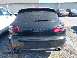2015 Porsche Macan S z VIN WP1AB2A58FLB66485, wystawiony jako IAAI lot #41965922 z przebiegiem 69 812 mil mil oraz . Historia ofert i sprzedaży dostępna na DreamBid. Obrazek 16.