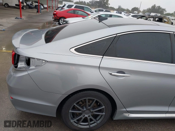 2015 Hyundai Sonata 2.4L Sport with VIN 5NPE34AF8FH208677, listed as a IAAI auction lot 41615270 with 141,639 mi miles. Bid and sale history available at carsss.com. Image 18.