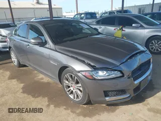 2016 Jaguar XF 35t Premium with VIN SAJBD4BV2GCY20555, listed as a IAAI auction lot 41969132 with 60,430 mi miles and . Bid and sale history available at DreamBid. Image 1.