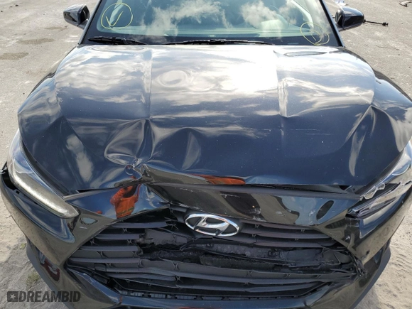 2020 Hyundai Veloster 2.0 with VIN KMHTG6AF5LU030585, listed as a Copart auction lot 67114883 with 25,577 mi miles. Bid and sale history available at carsss.com. Image 13.