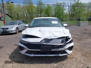 2024 Hyundai Elantra SEL with VIN KMHLM4DG5RU641629, listed as a IAAI auction lot 42137743 with 34,881 mi miles and . Bid and sale history available at DreamBid. Image 12.