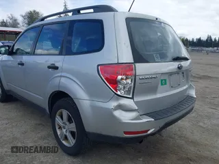 2011 Subaru Forester X z VIN JF2SHABC2BH780698, wystawiony jako IAAI lot #42015087 z przebiegiem 68 240 mil mil oraz . Historia ofert i sprzedaży dostępna na DreamBid. Obrazek 6.
