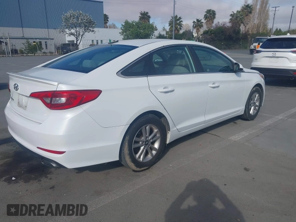 2016 Hyundai Sonata SE with VIN 5NPE24AF7GH345145, listed as a IAAI auction lot 41999228 with 76,917 mi miles and . Bid and sale history available at carsss.com. Image 4.