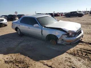 1991 Lexus LS z VIN JT8UF11E6M0061325, wystawiony jako Copart lot #67406184 z przebiegiem 116 710 mil mil oraz Szkody całkowita. Historia ofert i sprzedaży dostępna na DreamBid. Obrazek 4.