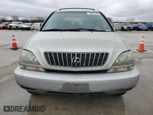 1999 Lexus RX 300 Luxury SUV with VIN JT6HF10U1X0061157, listed as a Copart auction lot 45001785 with 237,261 mi miles and Clean Title. Bid and sale history available at carsss.com. Image 5.
