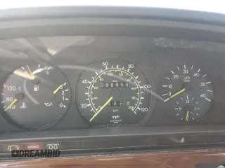 1983 Mercedes-Benz 300 SD with VIN WDBCB20A2DB048328, listed as a Copart auction lot 78741364 with 96,658 mi miles and Salvage Title. Bid and sale history available at carsss.com. Image 9.