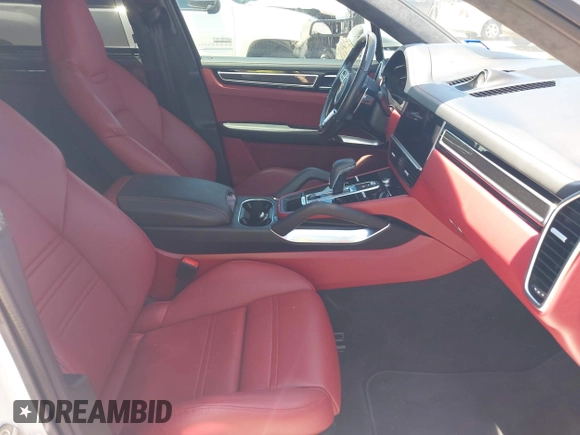 2020 Porsche Cayenne z VIN WP1BH2AY9LDA68083, wystawiony jako IAAI lot #42114933 z przebiegiem 16 850 mil mil oraz . Historia ofert i sprzedaży dostępna na DreamBid. Obrazek 5.