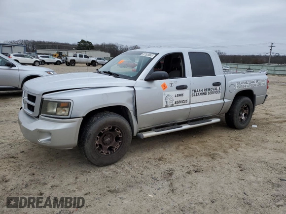 2010 Dodge Dakota Bighorn/Lonestar z VIN 1D7CE3GK3AS202401, wystawiony jako Copart lot #87529045 z przebiegiem 175 258 mil mil oraz Czysty tytuł • Clean title. Historia ofert i sprzedaży dostępna na DreamBid. Obrazek 1.