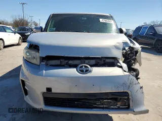 2013 Scion xB z VIN JTLZE4FE3DJ040323, wystawiony jako Copart lot #47893975 z przebiegiem 211 118 mil mil oraz Szkoda całkowita • Salvage title. Historia ofert i sprzedaży dostępna na DreamBid. Obrazek 5.