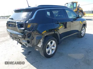 2018 Jeep Compass Latitude z VIN 3C4NJDBB2JT418038, wystawiony jako IAAI lot #42218494 z przebiegiem 28 934 mil mil oraz . Historia ofert i sprzedaży dostępna na DreamBid. Obrazek 4.