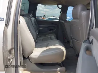 2003 GMC Sierra 1500HD SLT z VIN 1GTGK13U93F108499, wystawiony jako IAAI lot #42149012 z przebiegiem 296 775 mil mil oraz . Historia ofert i sprzedaży dostępna na DreamBid. Obrazek 8.