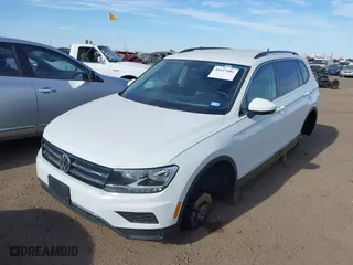 2020 Volkswagen Tiguan SE with VIN 3VV3B7AX0LM039721, listed as a IAAI auction lot 41627081 with 56,405 mi miles. Bid and sale history available at carsss.com. Image 17.