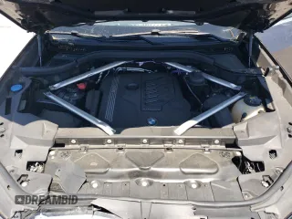 2021 BMW X5 sDrive40i z VIN 5UXCR4C02M9G93906, wystawiony jako Copart lot #63986844 z przebiegiem 32 411 mil mil oraz Szkoda całkowita • Salvage title. Historia ofert i sprzedaży dostępna na DreamBid. Obrazek 12.