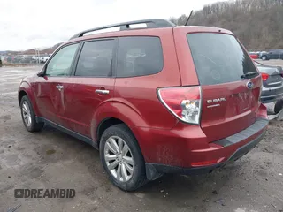 2012 Subaru Forester 2.5X Premium with VIN JF2SHBCC1CH410753, listed as a IAAI auction lot 41923625 with 178,490 mi miles. Bid and sale history available at carsss.com. Image 3.