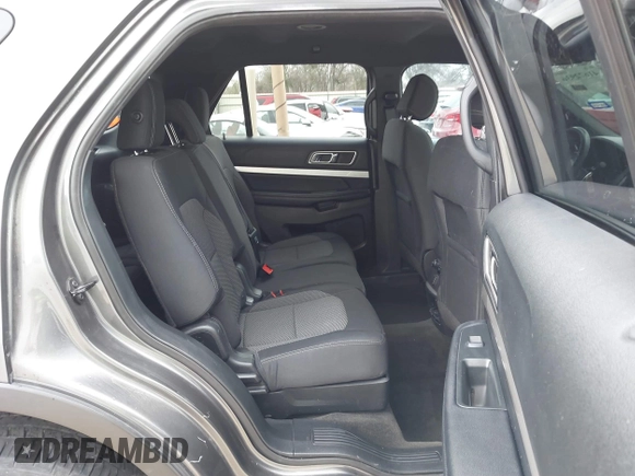 2017 Ford Explorer XLT with VIN 1FM5K7D88HGD35479, listed as a IAAI auction lot 41672936 with 76,414 mi miles and . Bid and sale history available at DreamBid. Image 8.