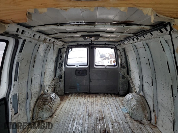 2007 Chevrolet Express Cargo with VIN 1GCGG29V071103833, listed as a Copart auction lot 51615175 with 266,722 mi miles and Clean title. Bid and sale history available at DreamBid. Image 10.