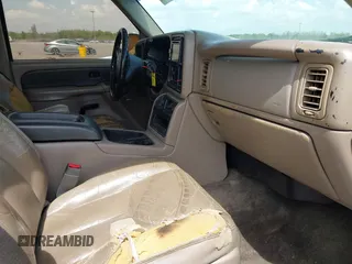 2003 Chevrolet Avalanche with VIN 3GNEC13T13G150067, listed as a IAAI auction lot 41714024 with Not Provided miles and . Bid and sale history available at DreamBid. Image 5.