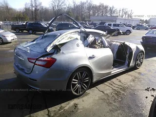 2015 Maserati Ghibli S Q4 с VIN ZAM57RTA3F1152427, выставлен на аукционе IAAI как лот 18798097 с пробегом Не указан миль и . История ставок и продаж доступна на DreamBid. Изображение 4.