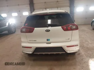 2019 Kia Niro Touring with VIN KNDCE3LC3K5216257, listed as a IAAI auction lot 41760534 with 117,187 mi miles. Bid and sale history available at carsss.com. Image 16.