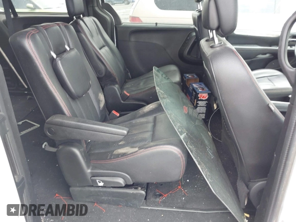 2019 Dodge Grand Caravan GT with VIN 2C4RDGEG7KR565221, listed as a IAAI auction lot 42194165 with 171,582 mi miles and . Bid and sale history available at DreamBid. Image 8.