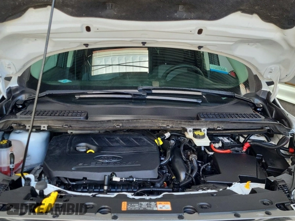 2017 Ford Escape SE z VIN 1FMCU0GD4HUB05330, wystawiony jako IAAI lot #42396863 z przebiegiem 66 420 mil mil oraz . Historia ofert i sprzedaży dostępna na DreamBid. Obrazek 13.