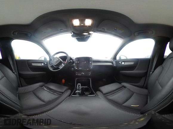 2024 Volvo XC40 Plus Bright Theme with VIN YV4L12UE9R2298185, listed as a IAAI auction lot 41511005 with 21,629 mi miles. Bid and sale history available at carsss.com. Image 18.