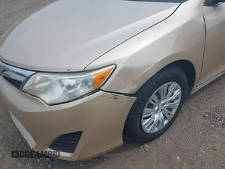 2012 Toyota Camry L z VIN 4T4BF1FK2CR173135, wystawiony jako IAAI lot #40028950 z przebiegiem 240 668 mil mil oraz . Historia ofert i sprzedaży dostępna na DreamBid. Obrazek 6.