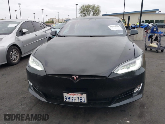 2020 Tesla Model S Long Range с VIN 5YJSA1E23LF390913, выставлен на аукционе IAAI как лот 42031044 с пробегом 93 403 миль миль и . История ставок и продаж доступна на DreamBid. Изображение 13.