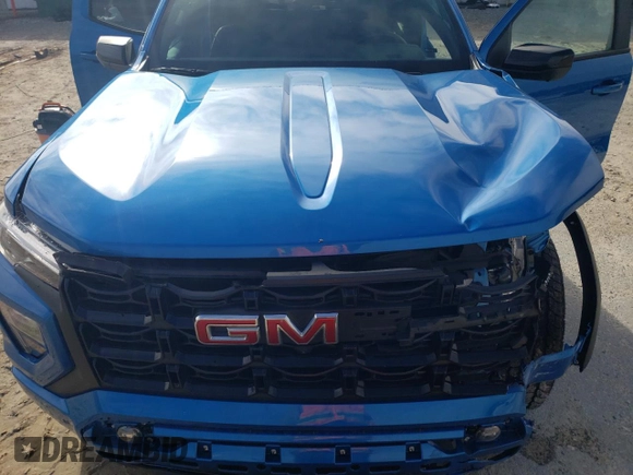 2024 GMC Canyon 4WD Elevation with VIN 1GTP6BEK7R1173217, listed as a Copart auction lot 85360744 with 8,048 mi miles and Salvage Title. Bid and sale history available at carsss.com. Image 13.