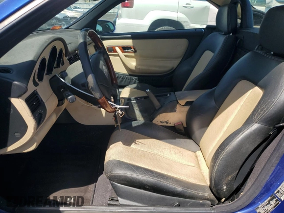 2001 Mercedes-Benz SLK 230/320 z VIN WDBKK65F71F221756, wystawiony jako Copart lot #51712125 z przebiegiem 194 101 mil mil oraz Czysty tytuł • Clean title. Historia ofert i sprzedaży dostępna na DreamBid. Obrazek 7.