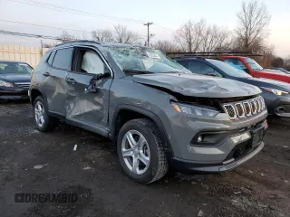 2023 Jeep Compass Latitude with VIN 3C4NJDBN7PT508868, listed as a Copart auction lot 85953644 with 19,083 mi miles and Salvage Title. Bid and sale history available at DreamBid. Image 4.