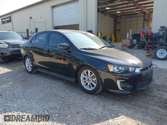 2016 Mitsubishi Lancer ES z VIN JA32U2FUXGU010572, wystawiony jako IAAI lot #42420691 z przebiegiem 71 602 mil mil oraz . Historia ofert i sprzedaży dostępna na DreamBid. Obrazek 1.