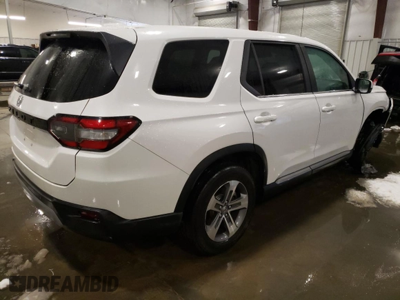 2023 Honda Pilot EX-L with VIN 5FNYG1H40PB056978, listed as a Copart auction lot 44654995 with 26,815 mi miles and Salvage title. Bid and sale history available at DreamBid. Image 3.