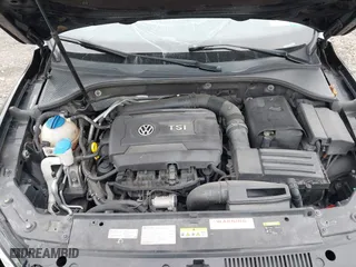 2014 Volkswagen Passat Wolfsburg Ed with VIN 1VWAT7A31EC098634, listed as a IAAI auction lot 41924146 with 80,872 mi miles. Bid and sale history available at carsss.com. Image 10.