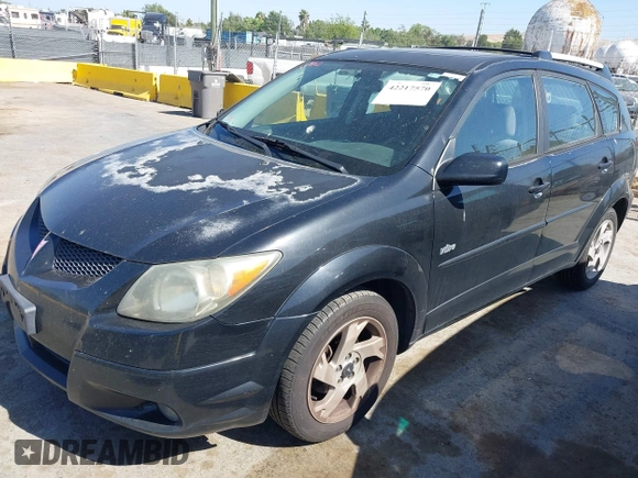 2003 Pontiac Vibe with VIN 5Y2SL62843Z411102, listed as a IAAI auction lot 42217570 with 261,427 mi miles. Bid and sale history available at carsss.com. Image 2.