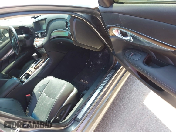 2016 Infiniti Q70 with VIN JN1BY1PP2GM630697, listed as a IAAI auction lot 41997049 with 145,788 mi miles and . Bid and sale history available at DreamBid. Image 5.