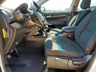 2014 Kia Sorento LX with VIN 5XYKT4A66EG499575, listed as a Copart auction lot 53900745 with 123,487 mi miles and Salvage Title. Bid and sale history available at DreamBid. Image 7.
