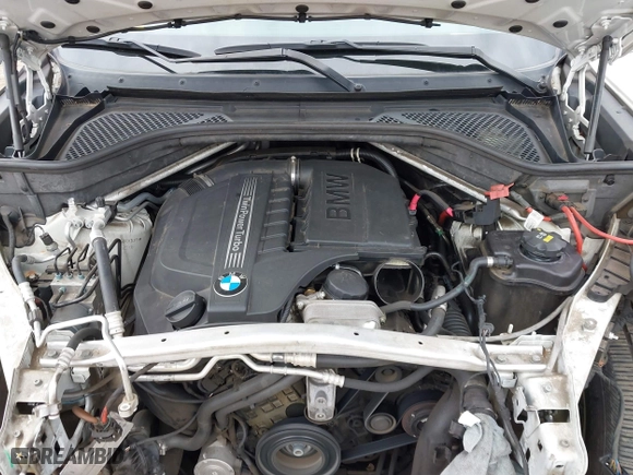 2015 BMW X5 sDrive35i with VIN 5UXKR2C54F0H34975, listed as a IAAI auction lot 41704467 with 92,006 mi miles. Bid and sale history available at carsss.com. Image 10.