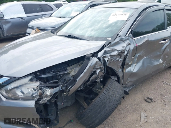 2017 Nissan Altima SV z VIN 1N4AL3AP4HC266324, wystawiony jako IAAI lot #42170025 z przebiegiem 127 595 mil mil oraz . Historia ofert i sprzedaży dostępna na DreamBid. Obrazek 6.
